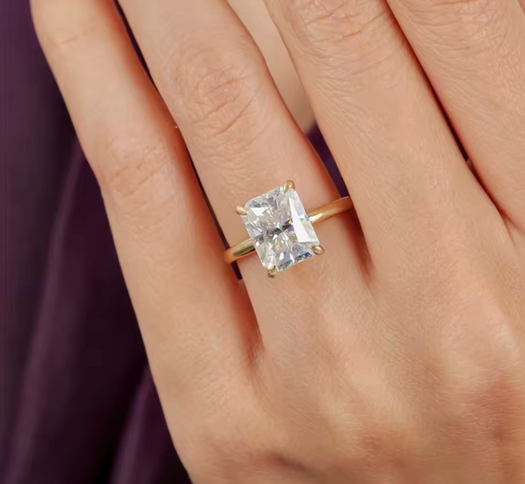 1–4CT Radiant Cut Moissanite Engagement Ring