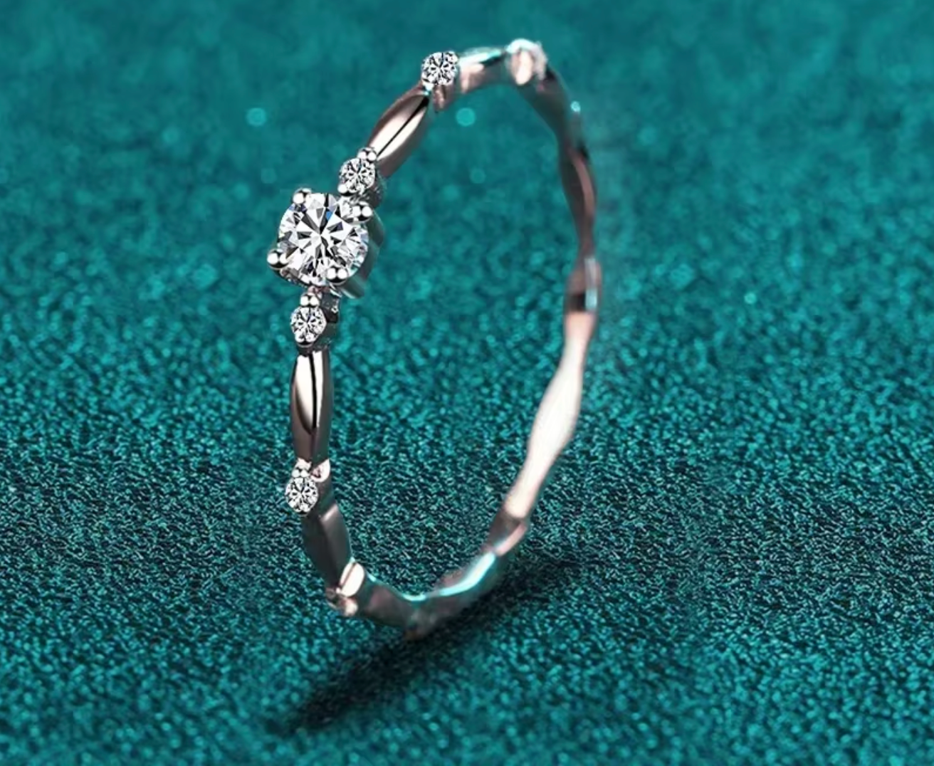 925 Sterling Silver Moissanite Wedding Ring for Women