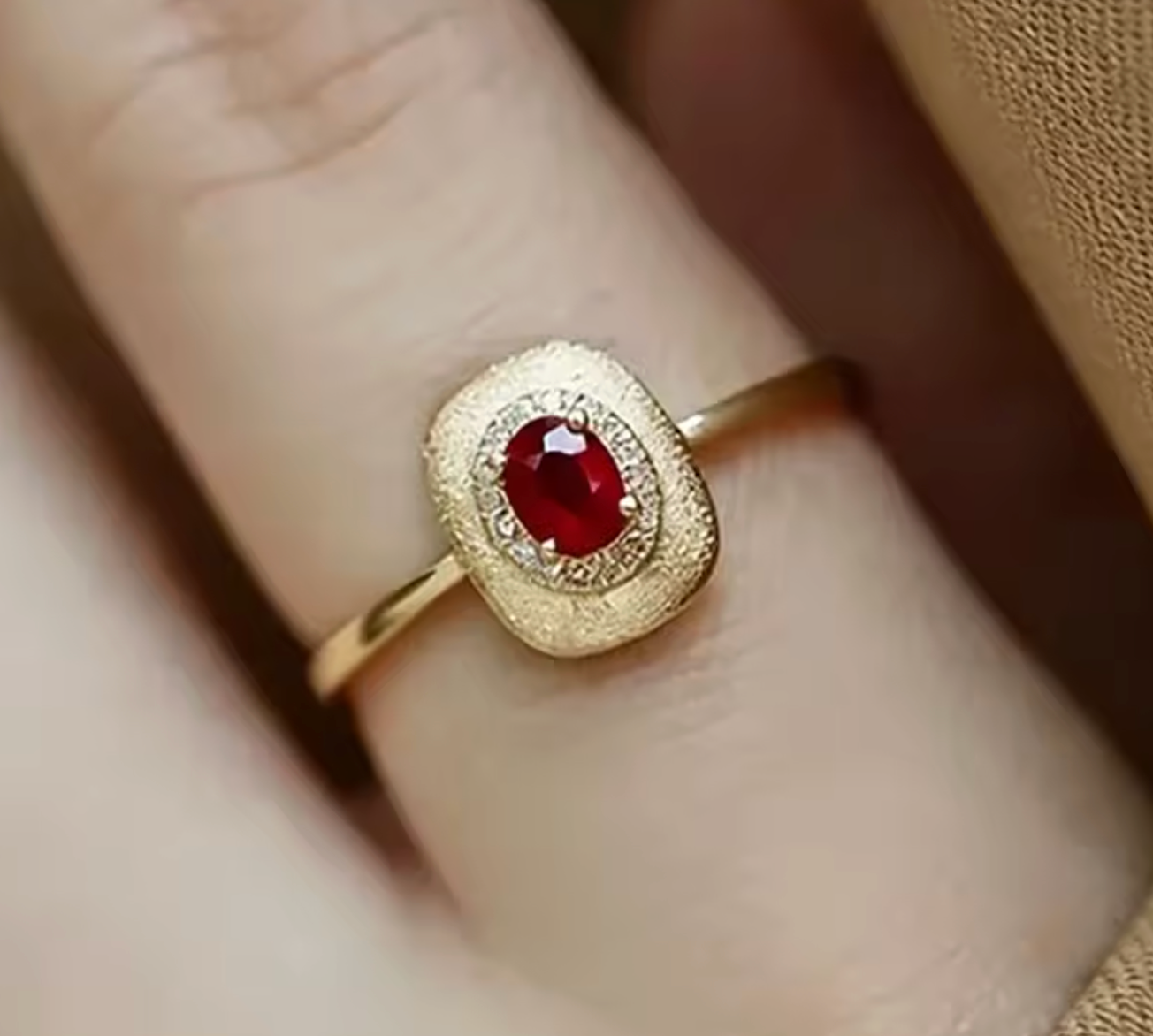Huitan Elegant Gold Engagement Ring