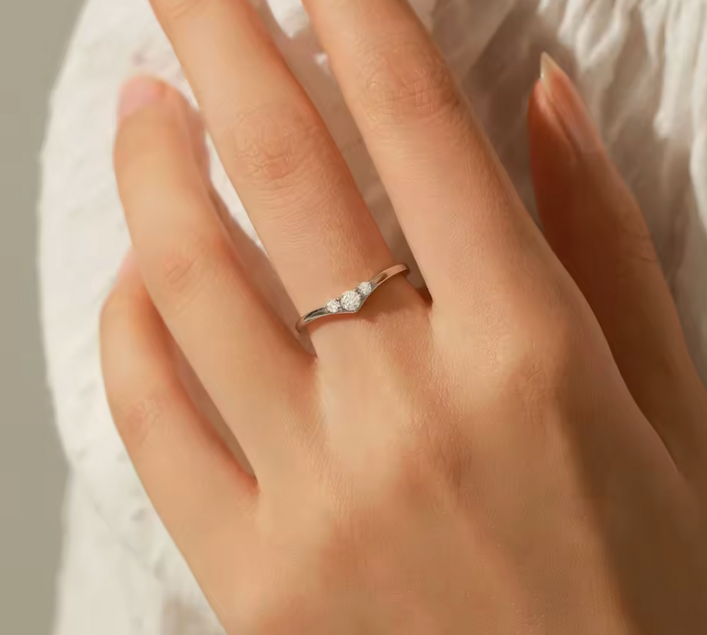 3 Stones Moissanite Wedding Ring for Women